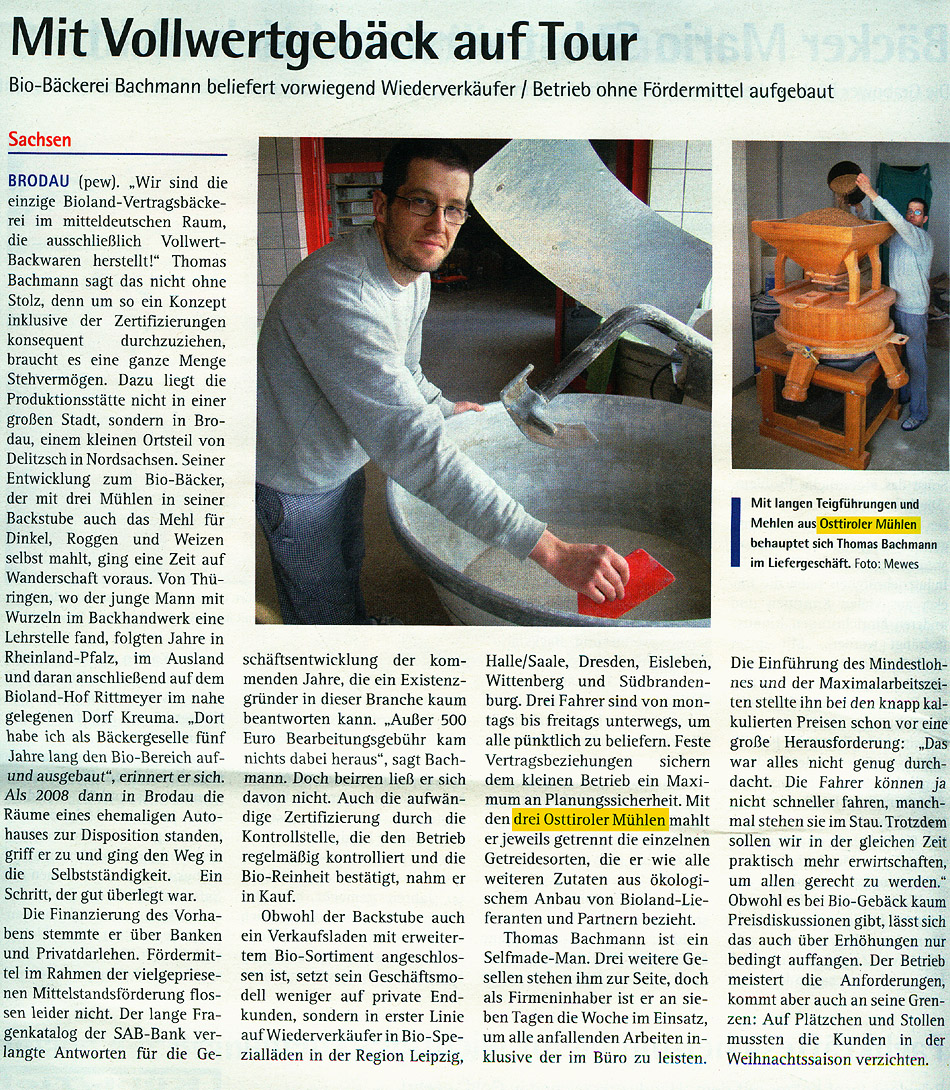 Boulanger en contrat avec Bioloand, Thomas Bachmann, utilisant des moulins à céréales Osttiroler. Boulanger en contrat avec Bioloand, Thomas Bachmann, utilisant des moulins à céréales Osttiroler.